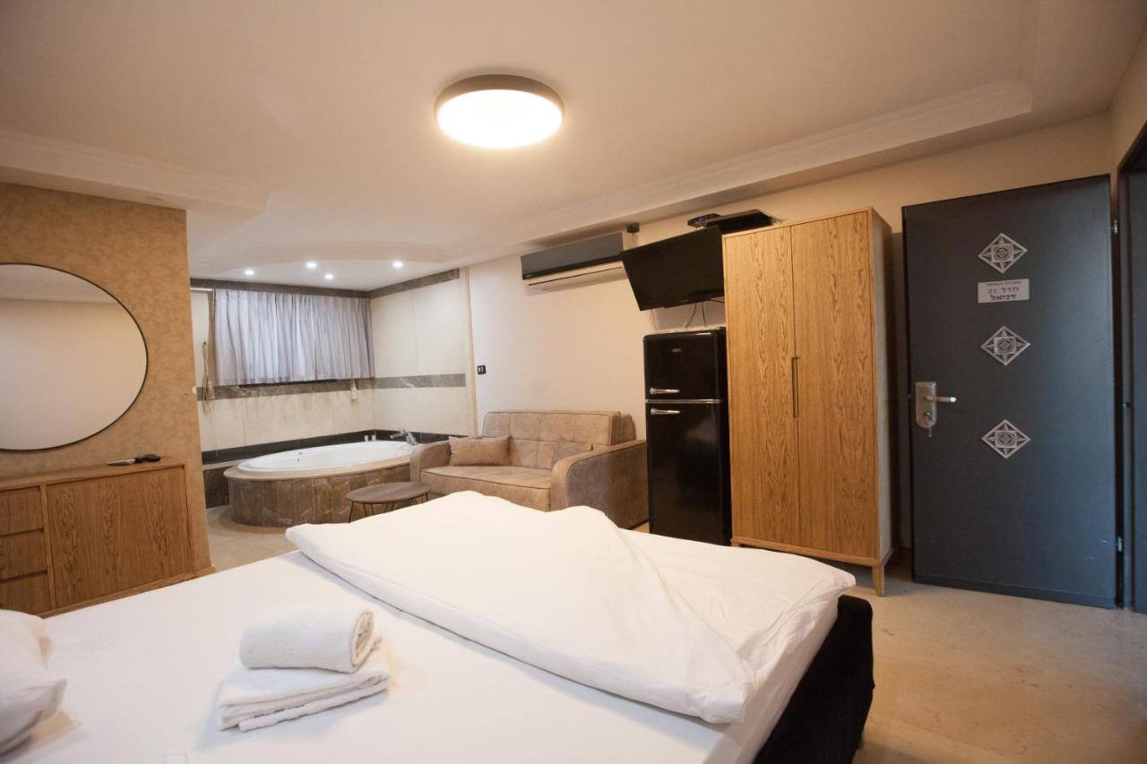 Puy Ahuzat Haosher Hotel Tiberias Exterior photo
